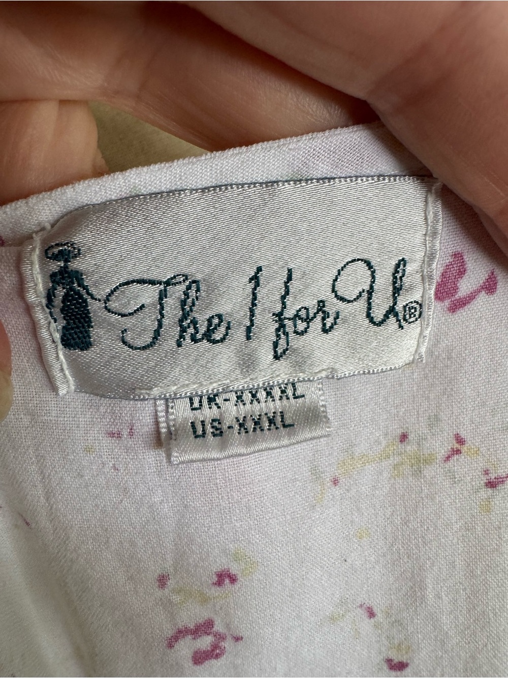 Vintage White Cotton Nightgown with Pink Floral Print - Picture 4 of 4